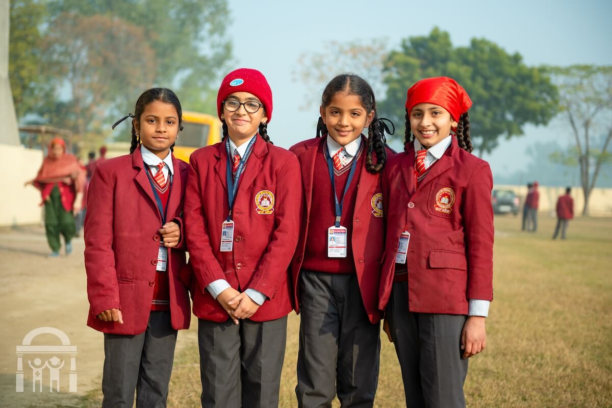 Elementary school (classes 1 – 8)