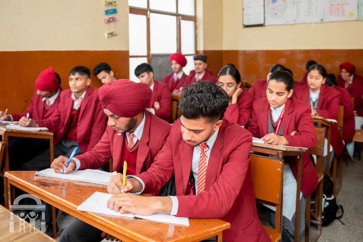 Senior secondary school (classes 10+1 & 10+2)